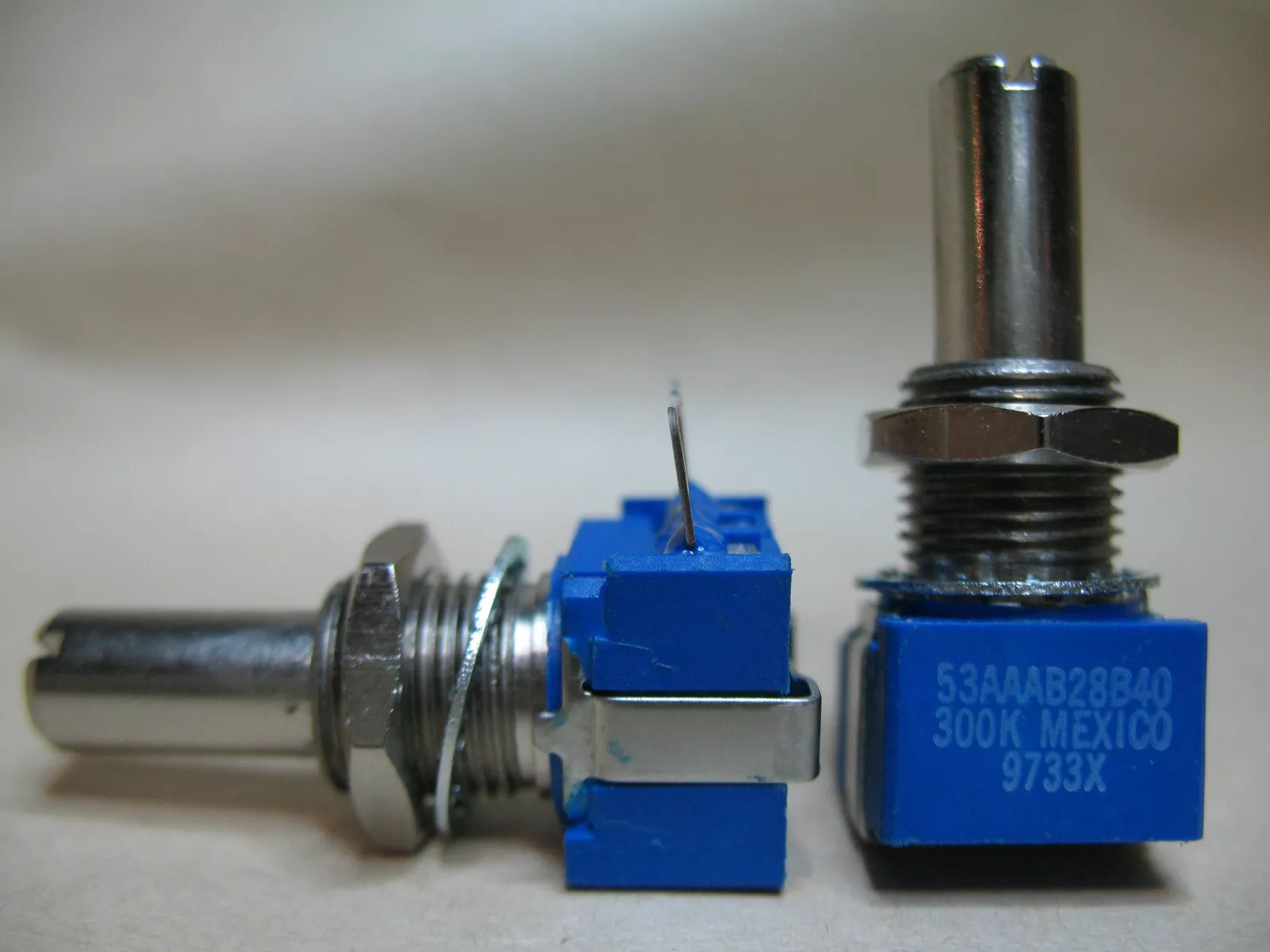 Bourns potentiometer 300K Linear